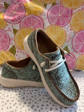 Ariat Mint Tooled Leather Casual Slip-On Sneakers us size 6 NEW